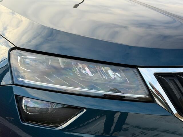 Skoda Karoq 1.5 TSI Automaat Style Business Leer Trekhaak ACC