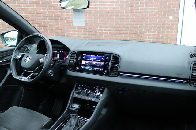 Skoda Karoq 1.5 TSI 150PK ACT Sportline Business |PANO-DAK|TREKHAAK|LED|19-INCH|