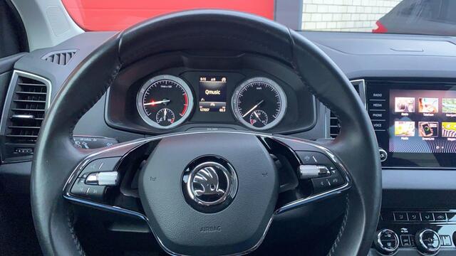 Skoda Karoq 1.0 TSI Business Edition TREKHAAK / CARPLAY / NAVI / CLIMA / PDC / BLUETOOTH / CRUISE / NL-AUTO