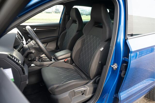 Skoda Karoq 1.5 TSI ACT Sportline Business | Trekhaak | Adapt. Cruise | CANTON | Camera | 19" | Winterpakket