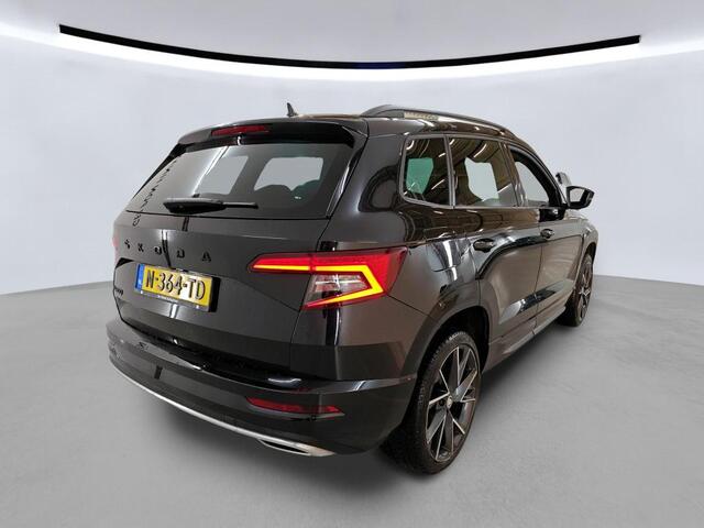 Skoda Karoq 1.5 TSI 150pk ACT Sportline Business DSG / Panoramadak / Navigatie / Stoelverwarming / Camera / Trekhaak