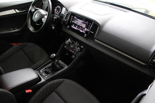 Skoda Karoq 1.0 TSI Business Edition Navigatie | Parkeersensoren | Cruise Control |