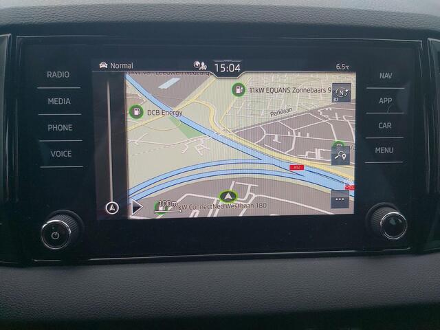 Skoda Karoq 1.5 TSI 150pk DSG ACT Sportline Business · Panoramadak · Trekhaak · Camera · Keyless · Apple/Android Car Play · 18'' Inch ·