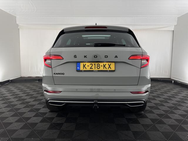Skoda Karoq 1.5 TSI ACT Sportline Business (INCL.BTW) Aut. *PANO | DIGI-COCKPIT | FULL-LED | ADAPTIVE-CRUISE | CANTON-SOUND | BLIND-SPOT | HEATED-SPORTSEATS | CAMERA | AMBIENT-LIGHT | NAVI-FULLMAP | KEYLESS | DAB+ | TOWBAR | 19''ALU*