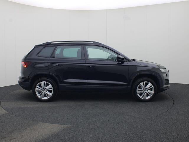 Skoda Karoq 1.0TSI/115PK Selection · Navigatie · Apple/Android Car Play · Camera + Parkeersensoren · Garantie t/m 27-03-2027