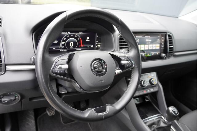 Skoda Karoq 1.0 TSI Business Edition BJ2020 Lmv 16" | Led V+A | Pdc | Navi | App-Connect | Virtual cockpit | Climate control | Cruise control | Verwarmde voorstoelen | Extra getint glas
