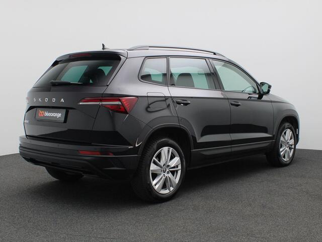 Skoda Karoq 1.5 TSI ACT Business Edition 150PK DSG Achteruitrijcamera, Navi via Apple Carplay/Android Auto, Keyless, Stoel-Stuurverwarming, Clima, 17" LM Velgen