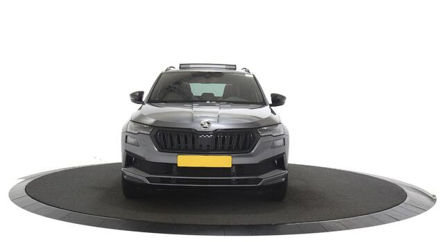 Skoda Karoq 1.5 TSI ACT Sportline Business Leer / Panoramadak / Camera 360