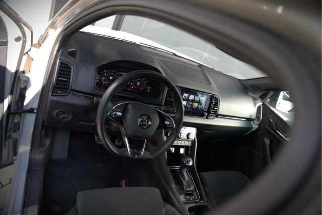 Skoda Karoq 1.5 TSI ACT Sportline Business | Panoramadak | Stoelverwarming | Stuurverwarming | Canton | Keyless | Apple Carplay | Camera | Adaptive Cruise Control | Dodehoekdetectie