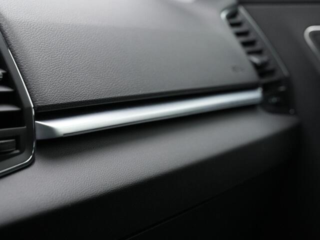 Skoda Karoq 1.5 TSI ACT 150 pk DSG Style | Trekhaak | Adaptive Cruise | Stoelverwarming | Carplay