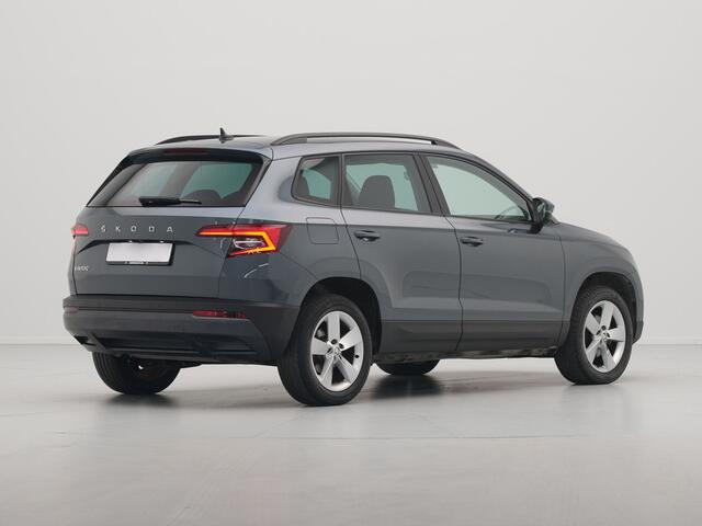 Skoda Karoq 1.5 TSI ACT 150pk DSG Clima Navigatie Camera Keyles Privacy glas PDC 289