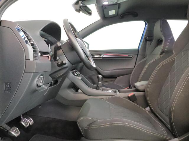 Skoda Karoq 1.5 TSI ACT Sportline Business 150 pk | Navigatie | Trekhaak (wegklapbaar) | Parkeersensoren | Achteruitrijcamera | Stoelverwarming |