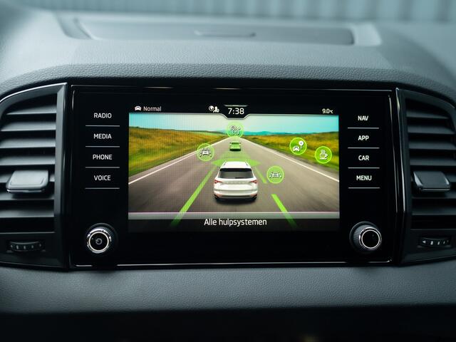 Skoda Karoq 1.5 TSI ACT Sportline Business | Elk. A-klep | Camera | Lane Assist | Stoel & Stuur verw. | Prijs Rijklaar!!