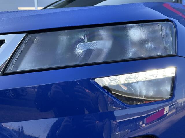 Skoda Karoq 1.0 TSI Ambition Business - Navigatie - Lichtmetalen Velgen - Stoelverwarming - Cruise Control