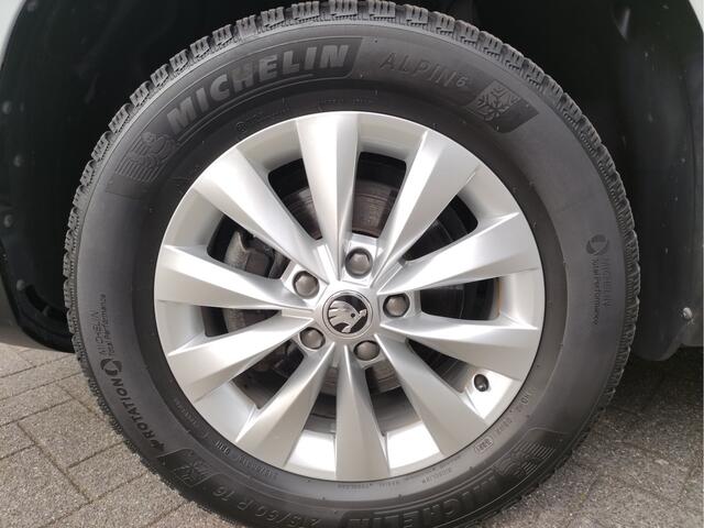 Skoda Karoq 1.0 TSI Business Edition Trekhaak - Virtual dashboard - Apple Carplay - NL auto - Lage KM stand