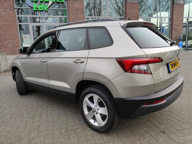 Skoda Karoq 1.5 TSI DSG ACT Ambition Business Adaptieve Cr.control - Achteruitrijcamera - Getinte ruiten - 17inch LMV - NL auto