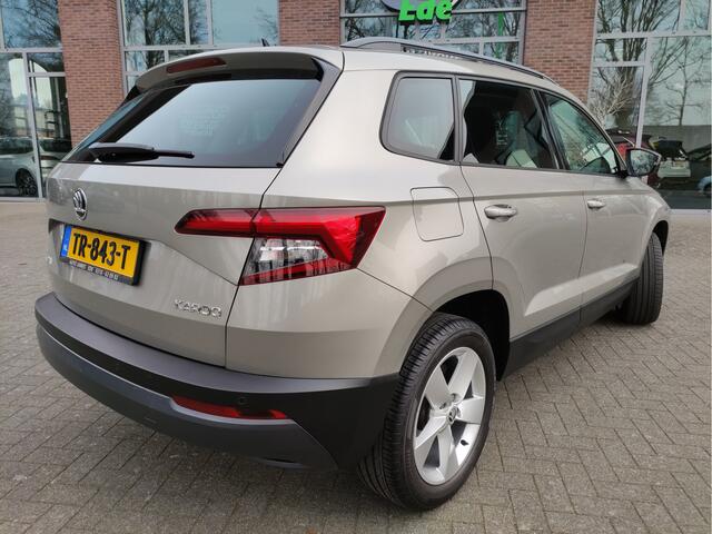 Skoda Karoq 1.5 TSI DSG ACT Ambition Business Adaptieve Cr.control - Achteruitrijcamera - Getinte ruiten - 17inch LMV - NL auto