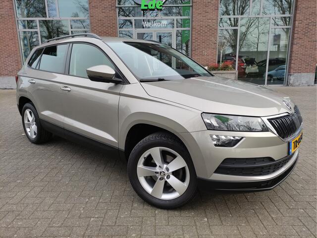 Skoda Karoq 1.5 TSI DSG ACT Ambition Business Adaptieve Cr.control - Achteruitrijcamera - Getinte ruiten - 17inch LMV - NL auto