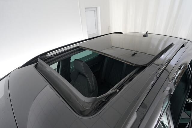 Skoda Karoq 1.5 TSI ACT Sportline Business | Pano | ACC | 360 graden camera