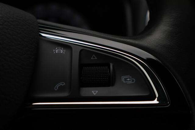 Skoda Karoq 1.5 TSI ACT Style Business Climate, Cruise, Verwarmde Voorruit, Apple Carplay, LED, Trekhaak, 18''