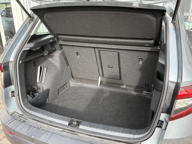 Skoda Karoq 1.5 TSI ACT Business Edition | NAP | Trekhaak | Navigatie | Stoel & stuur verwarming | Cruise adaptief | Key-less start | Parkeersensoren | Climate Control |