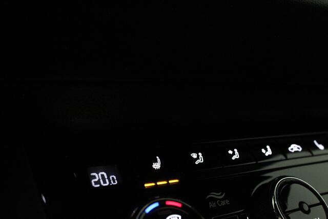 Skoda Karoq 1.5 TSI ACT Sportline Business > 150pk/Camera/Trekhaak wegklapbaar/Steel Grey/19inch...