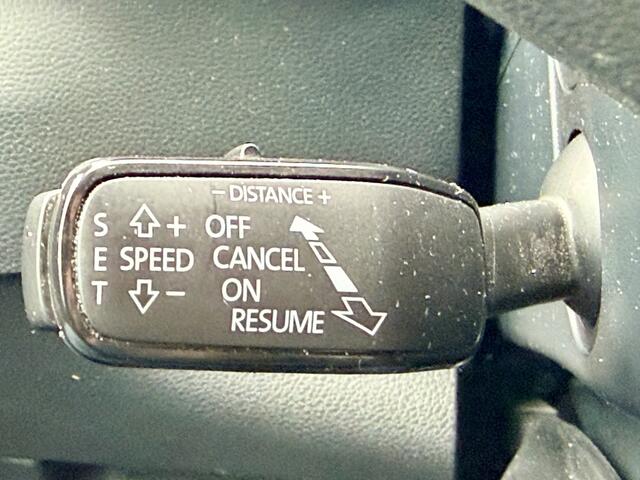 Skoda Karoq 1.5 TSI Sportline business | Trekhaak | Bomvol opties