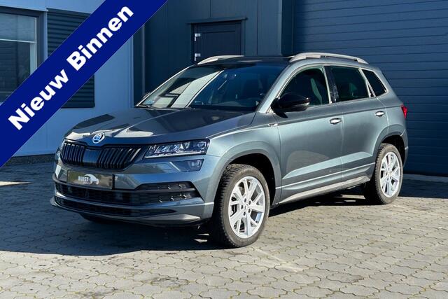 Skoda Karoq 1.5 TSI 150pk DSG Sportline Business 34716KM! PANO TREKHAAK
