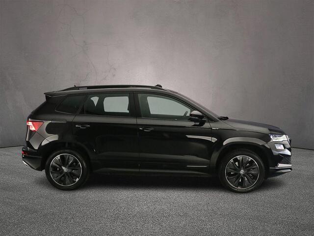 Skoda Karoq Sportline Business 1.5 TSI 150pk DSG Automaat Panoramadak, Lederen bekleding, Adaptive cruise control, Elektrische achterklep, LED matrix koplampen, Navigatie