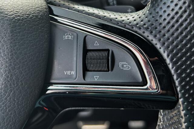 Skoda Karoq 1.5 TSI ACT 150pk DSG Sportline STOELVERWARMING LED AUTOMAAT 19" LICHTMETAAL