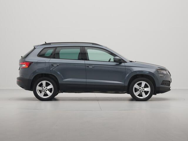 Skoda Karoq 1.5 TSI ACT 150pk DSG Clima Navigatie Camera Keyles Privacy glas PDC 289