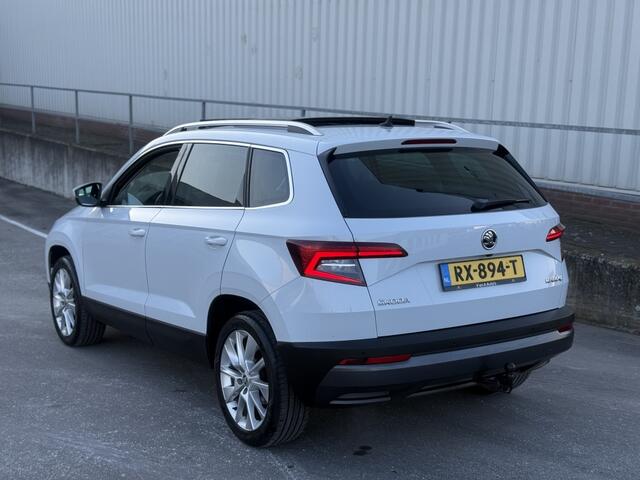 Skoda Karoq 1.5 TSI 150pk | Panoramadak | Achteruitrijcamera