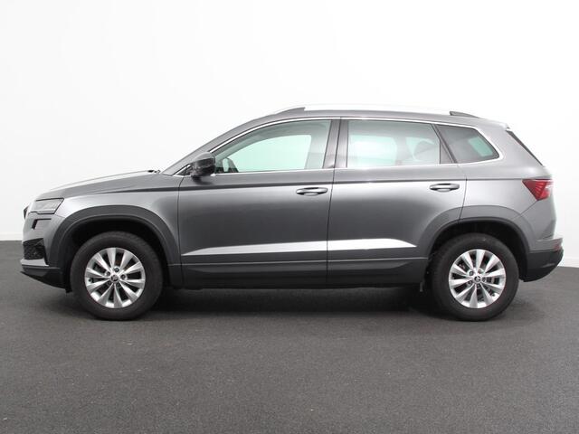 Skoda Karoq 1.5 TSI 150pk Automaat ACT Ambition Navigatie Android Auto / Apple Carplay Climate Control Camera Parkeer sensoren Lichtmetalen Velgen Dab Digitale Cockpit Keyless Start Led Cruise Control Adaptive
