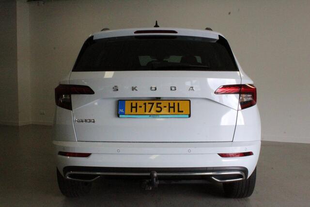 Skoda Karoq 1.5 TSI ACT Sportline Business | CANTON | TREKHAAK | ACC | BLINDSPOT | CAMERA | STOEL-VERW | NAVI | LMV |