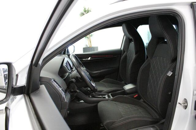 Skoda Karoq 1.5 TSI ACT Sportline Business | CANTON | TREKHAAK | ACC | BLINDSPOT | CAMERA | STOEL-VERW | NAVI | LMV |