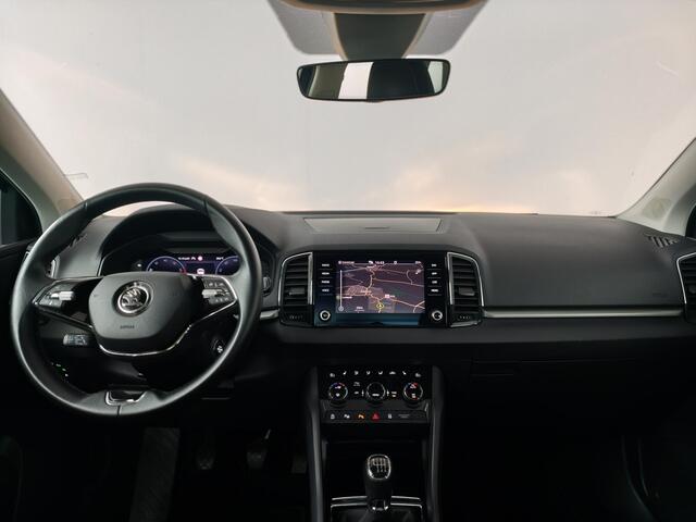 Skoda Karoq 1.0 TSI Business Edition PANORAMADAK | WEGKLAPBARE TREKHAAK | PARKEERSENSOREN VOOR-/ACHTER | ADAPTIVE CRUISE CONTROL