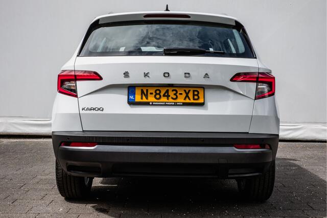 Skoda Karoq 1.0 TSI Business Edition Plus Trekhaak/ Camera/ Navigatie/ Carplay/ Climate control/ Elek. achterklep