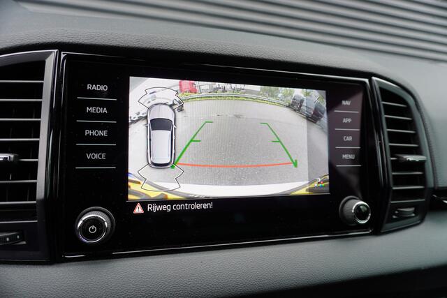 Skoda Karoq 1.5 TSI ACT Business Edition Plus Apple Carplay Navigatie Camera Parkeersensoren ACC Cruise control Digitaal Dashboard