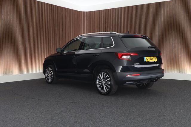 Skoda Karoq 1.5 TSI ACT 150pk DSG Business Edition Trekhaak Camera Keyless Sportstoelen Virtual Cockpit Navigatie