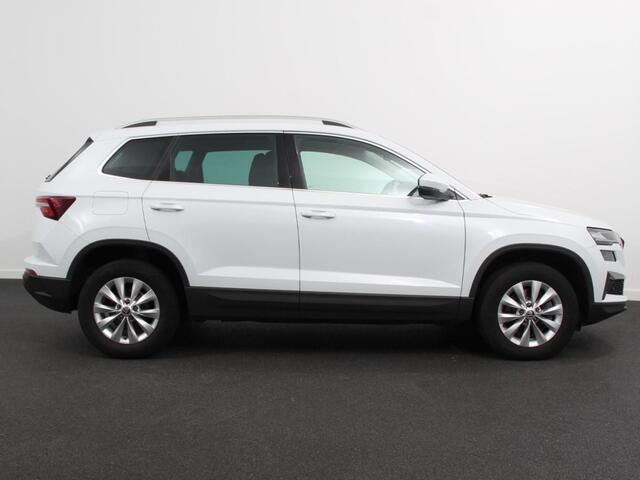 Skoda Karoq 1.5 TSI 150pk DSG Ambition Navigatie Apple Carpla/Android Auto Camera Climate Control Adaptieve Cruise control Lichtmetalen Velgen