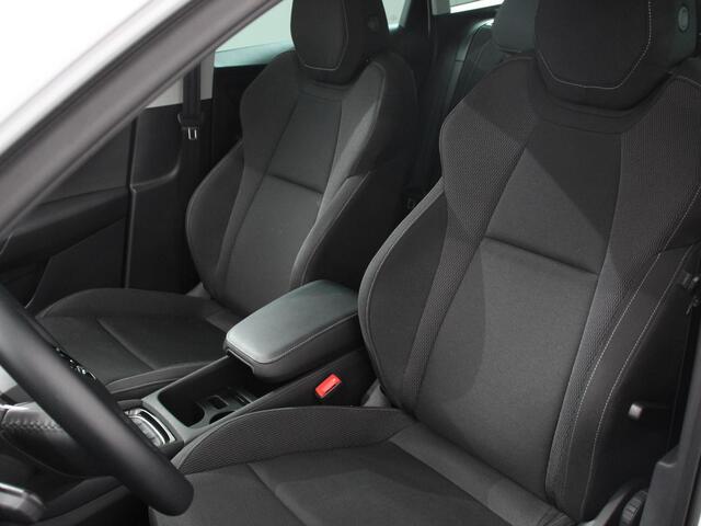 Skoda Karoq 1.5 TSI 150pk DSG Ambition Navigatie Apple Carpla/Android Auto Camera Climate Control Adaptieve Cruise control Lichtmetalen Velgen