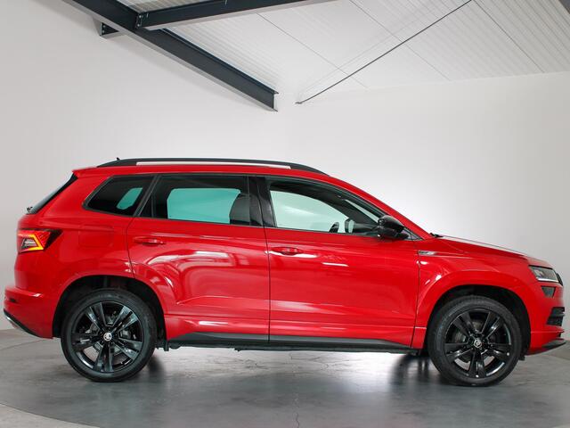 Skoda Karoq 1.5 TSI ACT Sportline Business Sportstoelen, Cruise Control, Bluetooth, Apple CarPlay/Android Auto, Stoelverwarming