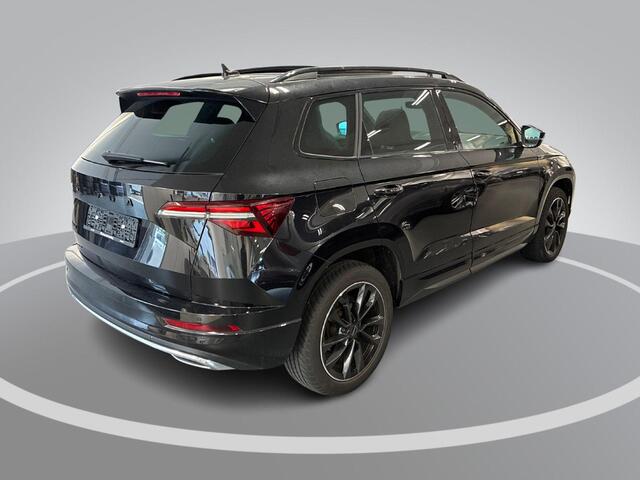Skoda Karoq 1.5 TSI 150pk DSG ACT Sportline Business · Panoramadak · Camera · Keyless · Matrix LED · Apple/Android Car Play · Stoelverwarming ·