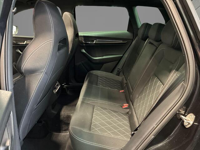 Skoda Karoq 1.5 TSI 150pk DSG ACT Sportline Business · Panoramadak · Camera · Keyless · Matrix LED · Apple/Android Car Play · Stoelverwarming ·
