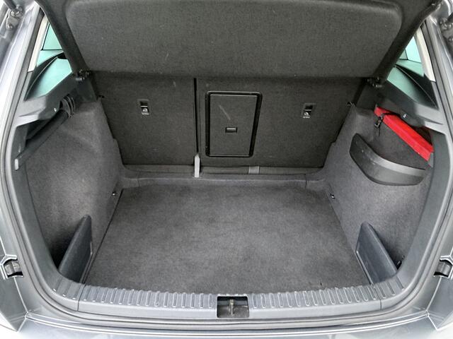 Skoda Karoq 1.5 TSI 150 pk Business Edition | Camera | Navi | Clima | Cruise | Apple Carplay | LED | Pr. glass |