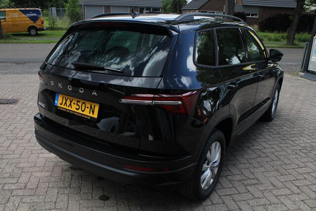 Skoda Karoq 1.5 TSI ACT Sportline Business LED, Carplay, Keyless, Cruise, Climate, Achteruitrijcamera, Stoelverwarming, Stuurverwarming, Navi, 16" LMV