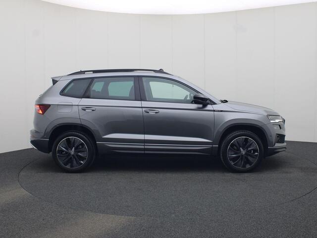 Skoda Karoq 1.5 TSI 150PK ACT Sportline DSG · Panoramadak · 360°Camera + Parkeersensoren · Navigatie · Garantie t/m 27-02-2030 of 100000km
