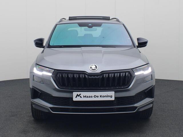 Skoda Karoq 1.5 TSI 150PK ACT Sportline DSG · Panoramadak · 360°Camera + Parkeersensoren · Navigatie · Garantie t/m 27-02-2030 of 100000km