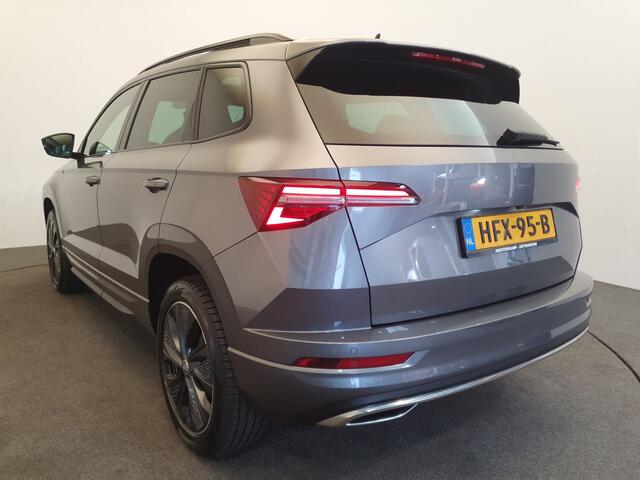 Skoda Karoq 1.5 TSI ACT 150pk DSG/AUT Sportline Business Panoramadak, Wegklapbare Trekhaak, Camera