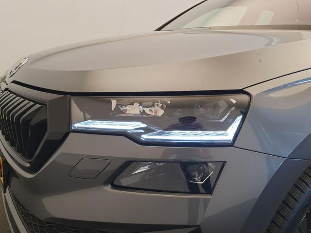 Skoda Karoq 1.5 TSI ACT 150pk DSG/AUT Sportline Business Panoramadak, Wegklapbare Trekhaak, Camera